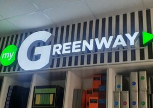 Световая вывеска для компании производителя экологичных продуктов «GREENWAY»